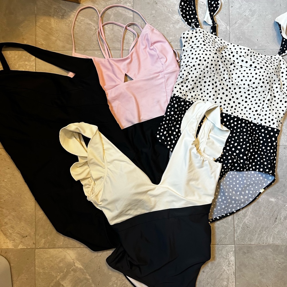 Bundle of 4 summersalt swim suits size 10